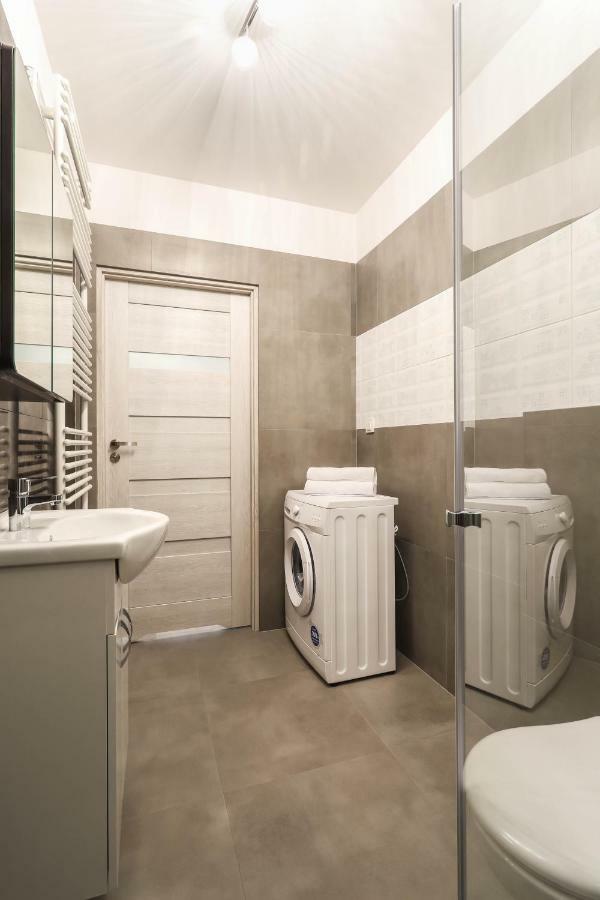 Darna Apartamenty Avena 4 พอซนาน ภายนอก รูปภาพ
